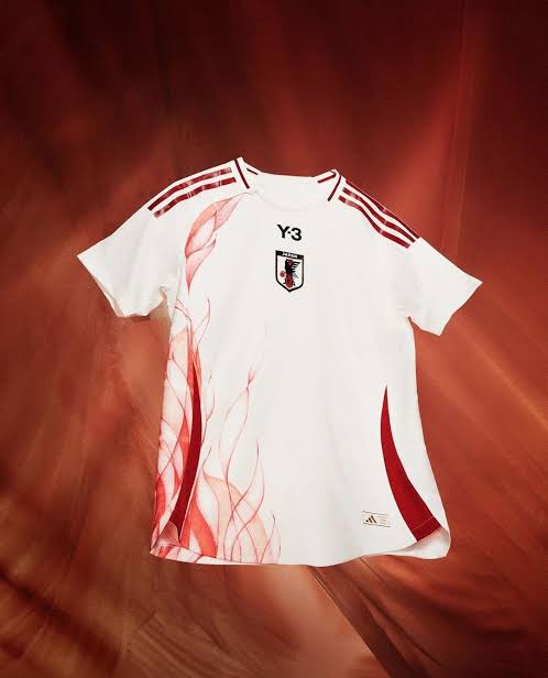 Real Club T-shirt